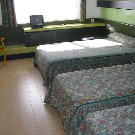 Hotel Urbain V Mende Luaran gambar