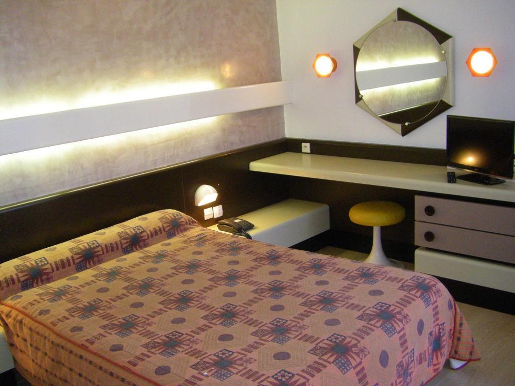 Hotel Urbain V Mende Bilik gambar